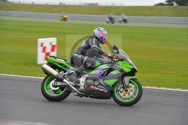 Motorcycle action photographs;Ty croes;anglesey;anglesey photographs;event digital images;eventdigitalimages;no limits trackday;peter wileman photography;trac mon;trackday;trackday digital images;trackday photos