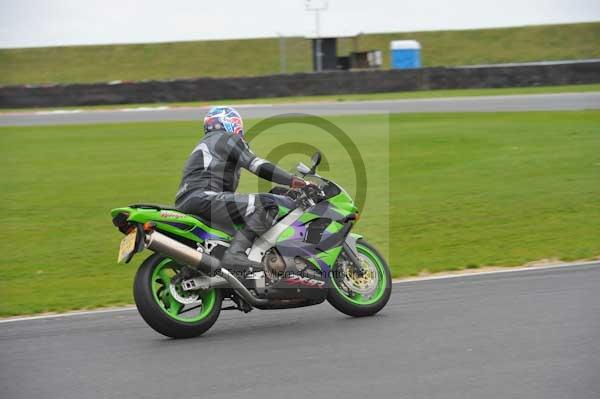 Motorcycle action photographs;Ty croes;anglesey;anglesey photographs;event digital images;eventdigitalimages;no limits trackday;peter wileman photography;trac mon;trackday;trackday digital images;trackday photos