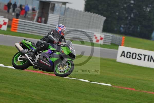 Motorcycle action photographs;Ty croes;anglesey;anglesey photographs;event digital images;eventdigitalimages;no limits trackday;peter wileman photography;trac mon;trackday;trackday digital images;trackday photos