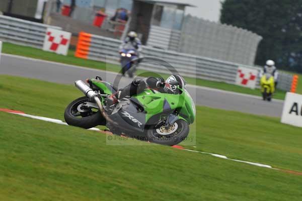 Motorcycle action photographs;Ty croes;anglesey;anglesey photographs;event digital images;eventdigitalimages;no limits trackday;peter wileman photography;trac mon;trackday;trackday digital images;trackday photos