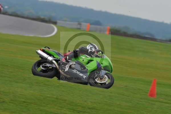 Motorcycle action photographs;Ty croes;anglesey;anglesey photographs;event digital images;eventdigitalimages;no limits trackday;peter wileman photography;trac mon;trackday;trackday digital images;trackday photos