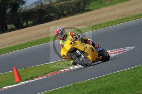 Motorcycle action photographs;Ty croes;anglesey;anglesey photographs;event digital images;eventdigitalimages;no limits trackday;peter wileman photography;trac mon;trackday;trackday digital images;trackday photos