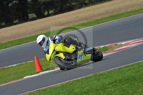 Motorcycle action photographs;Ty croes;anglesey;anglesey photographs;event digital images;eventdigitalimages;no limits trackday;peter wileman photography;trac mon;trackday;trackday digital images;trackday photos