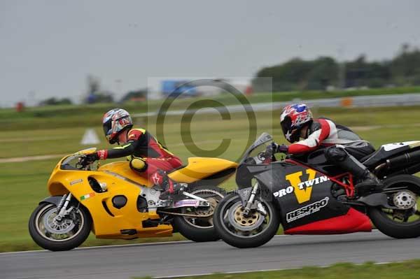 Motorcycle action photographs;Ty croes;anglesey;anglesey photographs;event digital images;eventdigitalimages;no limits trackday;peter wileman photography;trac mon;trackday;trackday digital images;trackday photos