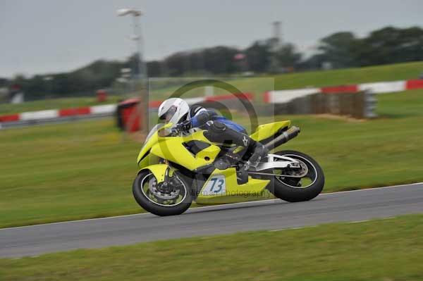 Motorcycle action photographs;Ty croes;anglesey;anglesey photographs;event digital images;eventdigitalimages;no limits trackday;peter wileman photography;trac mon;trackday;trackday digital images;trackday photos