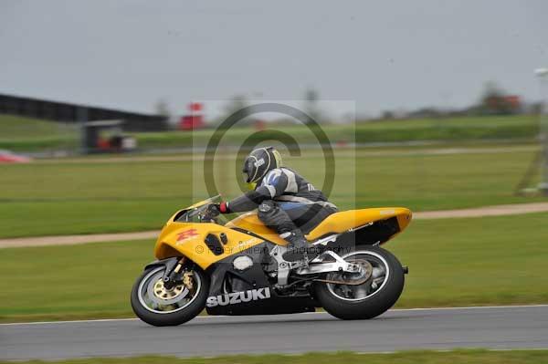 Motorcycle action photographs;Ty croes;anglesey;anglesey photographs;event digital images;eventdigitalimages;no limits trackday;peter wileman photography;trac mon;trackday;trackday digital images;trackday photos