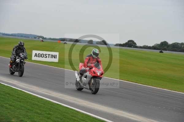 Motorcycle action photographs;Ty croes;anglesey;anglesey photographs;event digital images;eventdigitalimages;no limits trackday;peter wileman photography;trac mon;trackday;trackday digital images;trackday photos