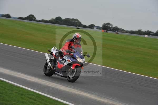 Motorcycle action photographs;Ty croes;anglesey;anglesey photographs;event digital images;eventdigitalimages;no limits trackday;peter wileman photography;trac mon;trackday;trackday digital images;trackday photos