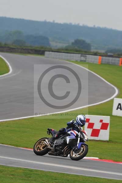 Motorcycle action photographs;Ty croes;anglesey;anglesey photographs;event digital images;eventdigitalimages;no limits trackday;peter wileman photography;trac mon;trackday;trackday digital images;trackday photos