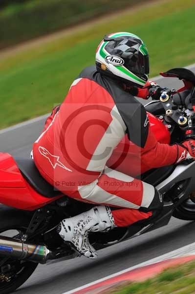 Motorcycle action photographs;Ty croes;anglesey;anglesey photographs;event digital images;eventdigitalimages;no limits trackday;peter wileman photography;trac mon;trackday;trackday digital images;trackday photos