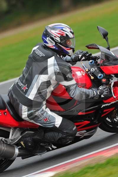 Motorcycle action photographs;Ty croes;anglesey;anglesey photographs;event digital images;eventdigitalimages;no limits trackday;peter wileman photography;trac mon;trackday;trackday digital images;trackday photos