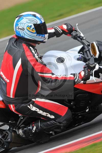 Motorcycle action photographs;Ty croes;anglesey;anglesey photographs;event digital images;eventdigitalimages;no limits trackday;peter wileman photography;trac mon;trackday;trackday digital images;trackday photos