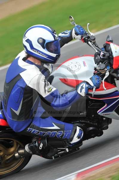 Motorcycle action photographs;Ty croes;anglesey;anglesey photographs;event digital images;eventdigitalimages;no limits trackday;peter wileman photography;trac mon;trackday;trackday digital images;trackday photos