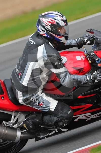 Motorcycle action photographs;Ty croes;anglesey;anglesey photographs;event digital images;eventdigitalimages;no limits trackday;peter wileman photography;trac mon;trackday;trackday digital images;trackday photos