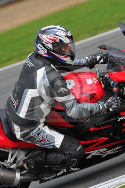 Motorcycle action photographs;Ty croes;anglesey;anglesey photographs;event digital images;eventdigitalimages;no limits trackday;peter wileman photography;trac mon;trackday;trackday digital images;trackday photos