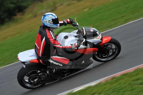 Motorcycle action photographs;Ty croes;anglesey;anglesey photographs;event digital images;eventdigitalimages;no limits trackday;peter wileman photography;trac mon;trackday;trackday digital images;trackday photos