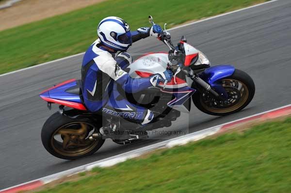 Motorcycle action photographs;Ty croes;anglesey;anglesey photographs;event digital images;eventdigitalimages;no limits trackday;peter wileman photography;trac mon;trackday;trackday digital images;trackday photos