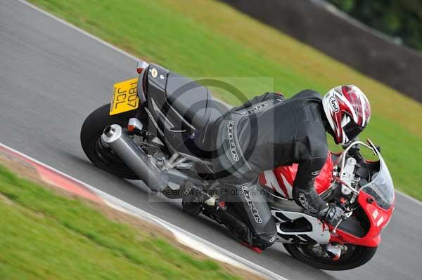 Motorcycle action photographs;Ty croes;anglesey;anglesey photographs;event digital images;eventdigitalimages;no limits trackday;peter wileman photography;trac mon;trackday;trackday digital images;trackday photos