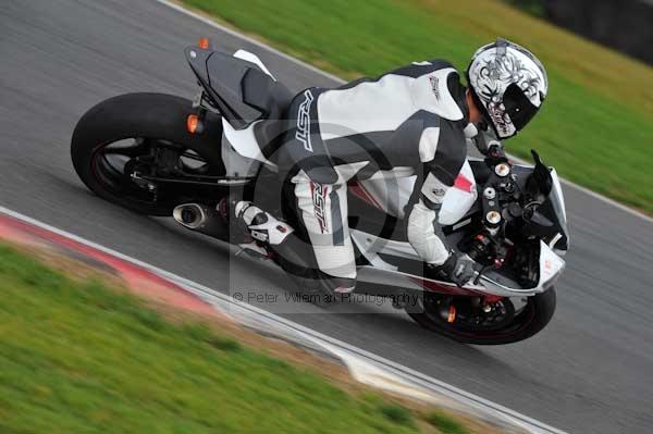 Motorcycle action photographs;Ty croes;anglesey;anglesey photographs;event digital images;eventdigitalimages;no limits trackday;peter wileman photography;trac mon;trackday;trackday digital images;trackday photos