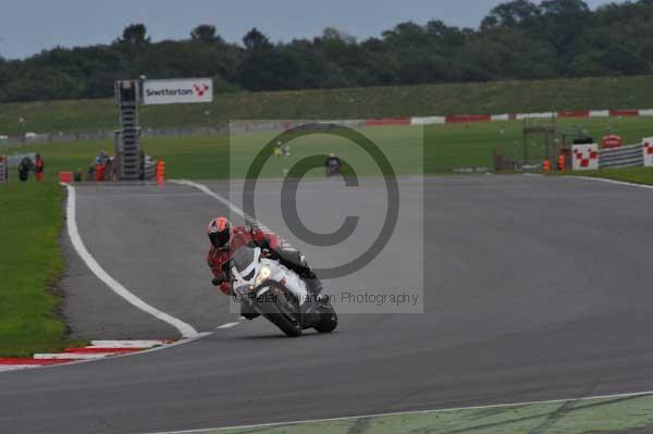 Motorcycle action photographs;Ty croes;anglesey;anglesey photographs;event digital images;eventdigitalimages;no limits trackday;peter wileman photography;trac mon;trackday;trackday digital images;trackday photos