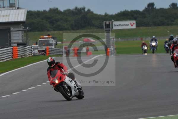 Motorcycle action photographs;Ty croes;anglesey;anglesey photographs;event digital images;eventdigitalimages;no limits trackday;peter wileman photography;trac mon;trackday;trackday digital images;trackday photos