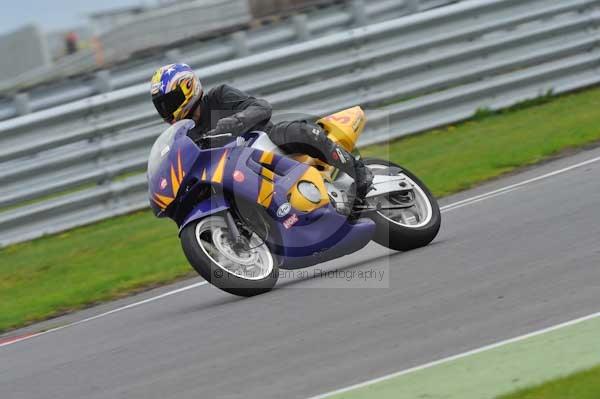 Motorcycle action photographs;Ty croes;anglesey;anglesey photographs;event digital images;eventdigitalimages;no limits trackday;peter wileman photography;trac mon;trackday;trackday digital images;trackday photos