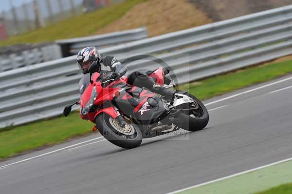 Motorcycle action photographs;Ty croes;anglesey;anglesey photographs;event digital images;eventdigitalimages;no limits trackday;peter wileman photography;trac mon;trackday;trackday digital images;trackday photos