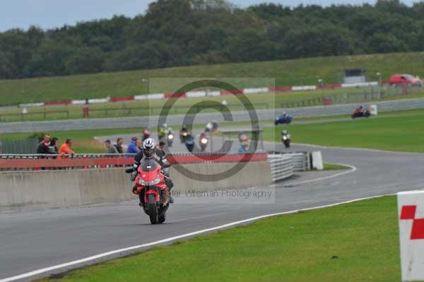 Motorcycle action photographs;Ty croes;anglesey;anglesey photographs;event digital images;eventdigitalimages;no limits trackday;peter wileman photography;trac mon;trackday;trackday digital images;trackday photos