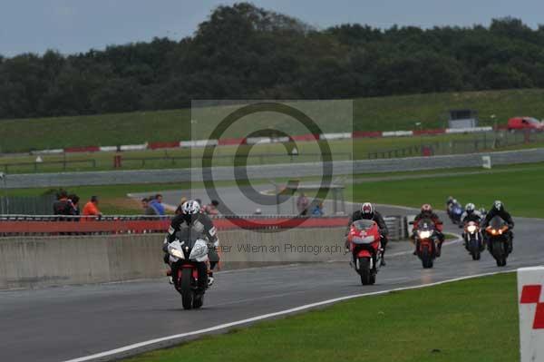 Motorcycle action photographs;Ty croes;anglesey;anglesey photographs;event digital images;eventdigitalimages;no limits trackday;peter wileman photography;trac mon;trackday;trackday digital images;trackday photos