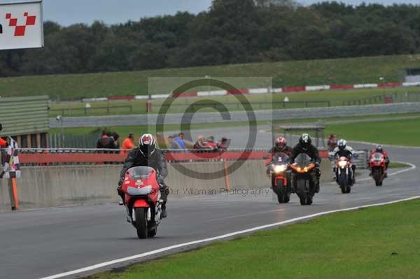 Motorcycle action photographs;Ty croes;anglesey;anglesey photographs;event digital images;eventdigitalimages;no limits trackday;peter wileman photography;trac mon;trackday;trackday digital images;trackday photos