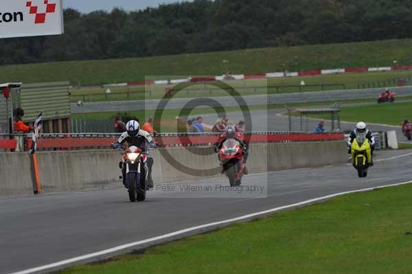 Motorcycle action photographs;Ty croes;anglesey;anglesey photographs;event digital images;eventdigitalimages;no limits trackday;peter wileman photography;trac mon;trackday;trackday digital images;trackday photos