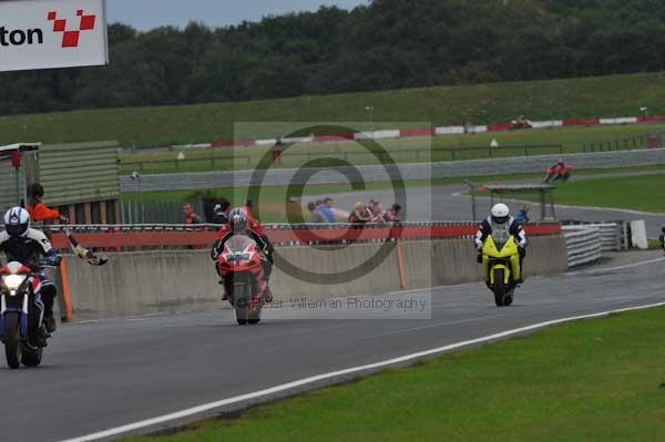 Motorcycle action photographs;Ty croes;anglesey;anglesey photographs;event digital images;eventdigitalimages;no limits trackday;peter wileman photography;trac mon;trackday;trackday digital images;trackday photos