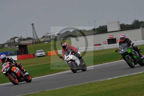 Motorcycle action photographs;Ty croes;anglesey;anglesey photographs;event digital images;eventdigitalimages;no limits trackday;peter wileman photography;trac mon;trackday;trackday digital images;trackday photos