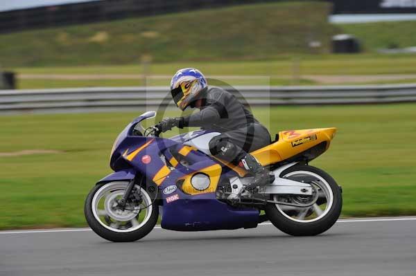 Motorcycle action photographs;Ty croes;anglesey;anglesey photographs;event digital images;eventdigitalimages;no limits trackday;peter wileman photography;trac mon;trackday;trackday digital images;trackday photos