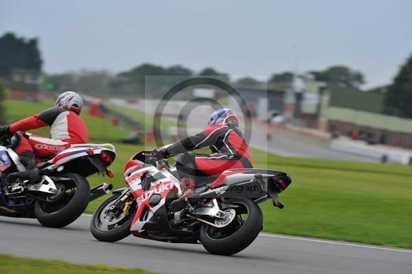 Motorcycle action photographs;Ty croes;anglesey;anglesey photographs;event digital images;eventdigitalimages;no limits trackday;peter wileman photography;trac mon;trackday;trackday digital images;trackday photos