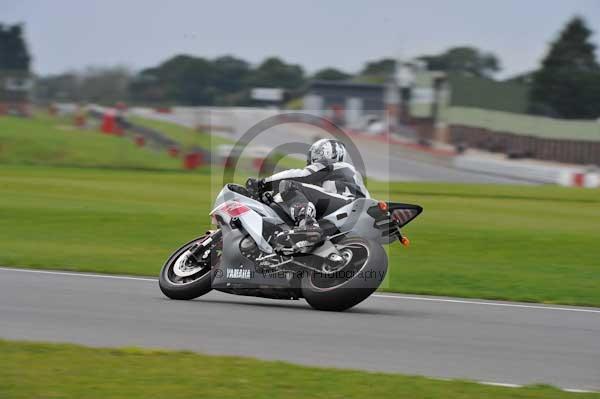 Motorcycle action photographs;Ty croes;anglesey;anglesey photographs;event digital images;eventdigitalimages;no limits trackday;peter wileman photography;trac mon;trackday;trackday digital images;trackday photos