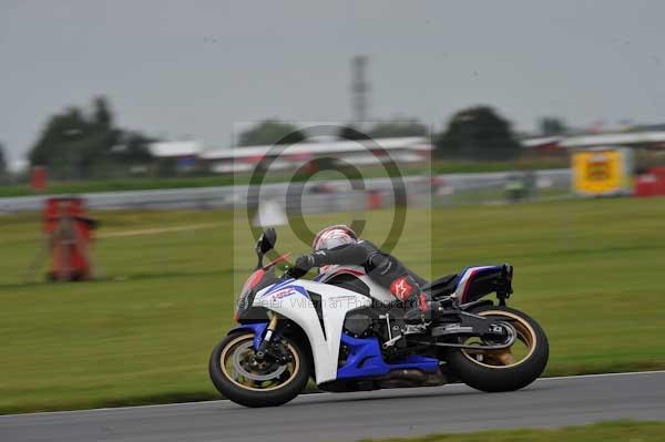 Motorcycle action photographs;Ty croes;anglesey;anglesey photographs;event digital images;eventdigitalimages;no limits trackday;peter wileman photography;trac mon;trackday;trackday digital images;trackday photos