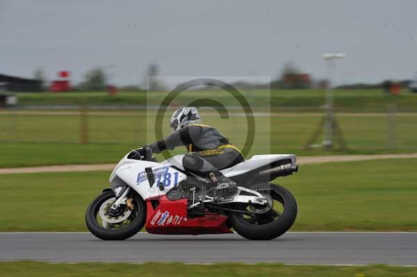 Motorcycle action photographs;Ty croes;anglesey;anglesey photographs;event digital images;eventdigitalimages;no limits trackday;peter wileman photography;trac mon;trackday;trackday digital images;trackday photos