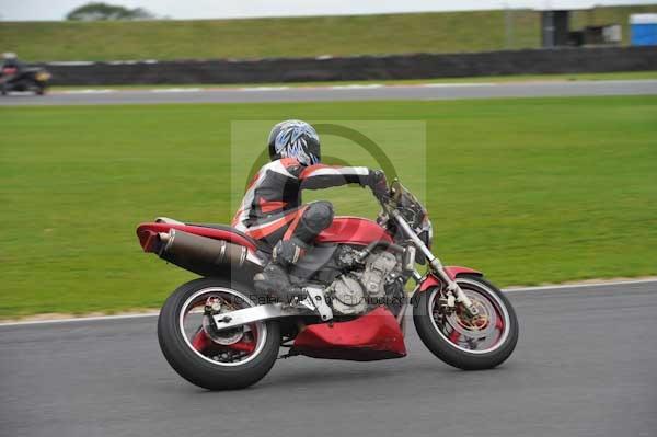 Motorcycle action photographs;Ty croes;anglesey;anglesey photographs;event digital images;eventdigitalimages;no limits trackday;peter wileman photography;trac mon;trackday;trackday digital images;trackday photos