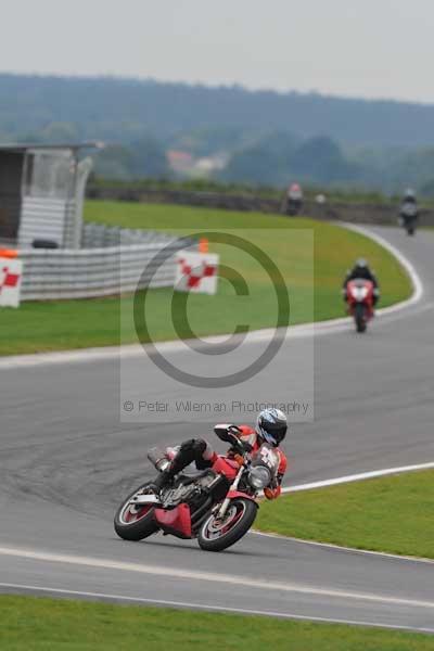 Motorcycle action photographs;Ty croes;anglesey;anglesey photographs;event digital images;eventdigitalimages;no limits trackday;peter wileman photography;trac mon;trackday;trackday digital images;trackday photos