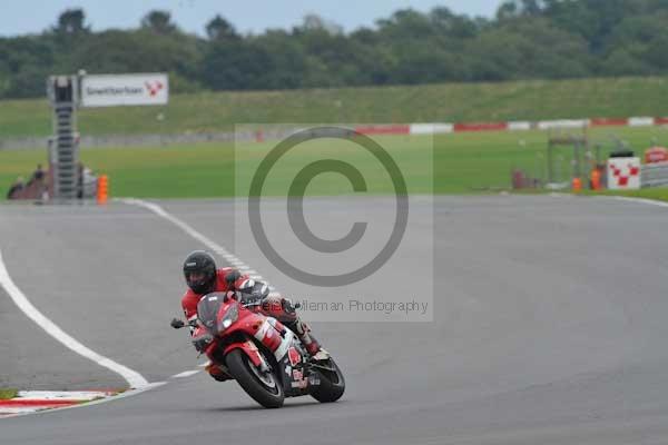 Motorcycle action photographs;Ty croes;anglesey;anglesey photographs;event digital images;eventdigitalimages;no limits trackday;peter wileman photography;trac mon;trackday;trackday digital images;trackday photos