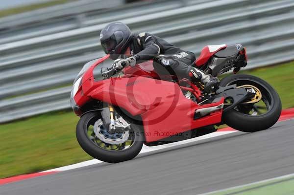 Motorcycle action photographs;Ty croes;anglesey;anglesey photographs;event digital images;eventdigitalimages;no limits trackday;peter wileman photography;trac mon;trackday;trackday digital images;trackday photos