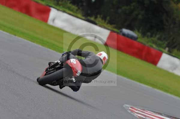 Motorcycle action photographs;Ty croes;anglesey;anglesey photographs;event digital images;eventdigitalimages;no limits trackday;peter wileman photography;trac mon;trackday;trackday digital images;trackday photos