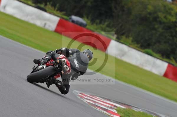 Motorcycle action photographs;Ty croes;anglesey;anglesey photographs;event digital images;eventdigitalimages;no limits trackday;peter wileman photography;trac mon;trackday;trackday digital images;trackday photos