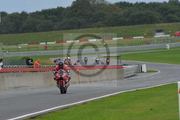 Motorcycle action photographs;Ty croes;anglesey;anglesey photographs;event digital images;eventdigitalimages;no limits trackday;peter wileman photography;trac mon;trackday;trackday digital images;trackday photos