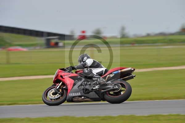 Motorcycle action photographs;Ty croes;anglesey;anglesey photographs;event digital images;eventdigitalimages;no limits trackday;peter wileman photography;trac mon;trackday;trackday digital images;trackday photos