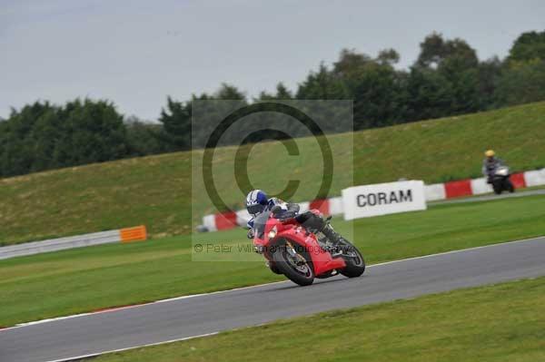 Motorcycle action photographs;Ty croes;anglesey;anglesey photographs;event digital images;eventdigitalimages;no limits trackday;peter wileman photography;trac mon;trackday;trackday digital images;trackday photos