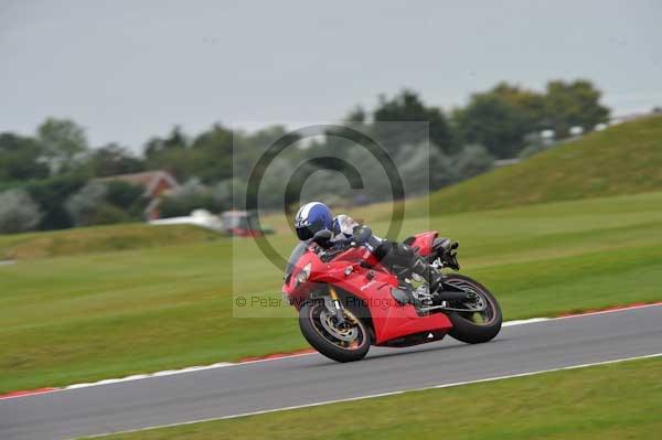 Motorcycle action photographs;Ty croes;anglesey;anglesey photographs;event digital images;eventdigitalimages;no limits trackday;peter wileman photography;trac mon;trackday;trackday digital images;trackday photos