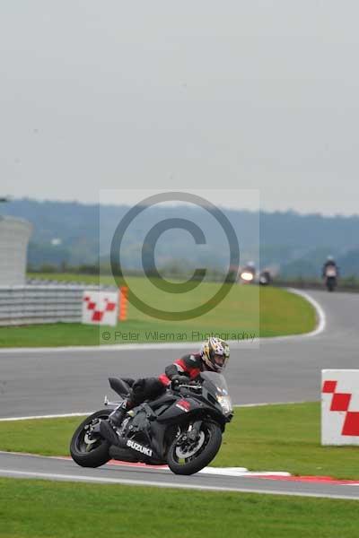 Motorcycle action photographs;Ty croes;anglesey;anglesey photographs;event digital images;eventdigitalimages;no limits trackday;peter wileman photography;trac mon;trackday;trackday digital images;trackday photos