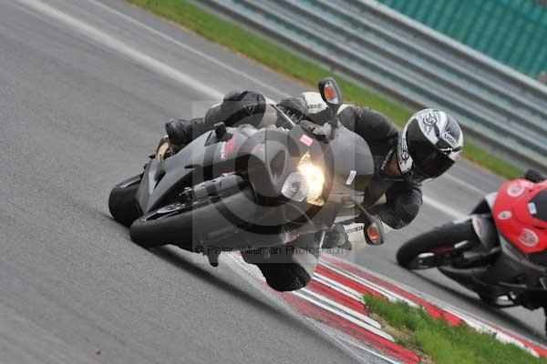 Motorcycle action photographs;Ty croes;anglesey;anglesey photographs;event digital images;eventdigitalimages;no limits trackday;peter wileman photography;trac mon;trackday;trackday digital images;trackday photos